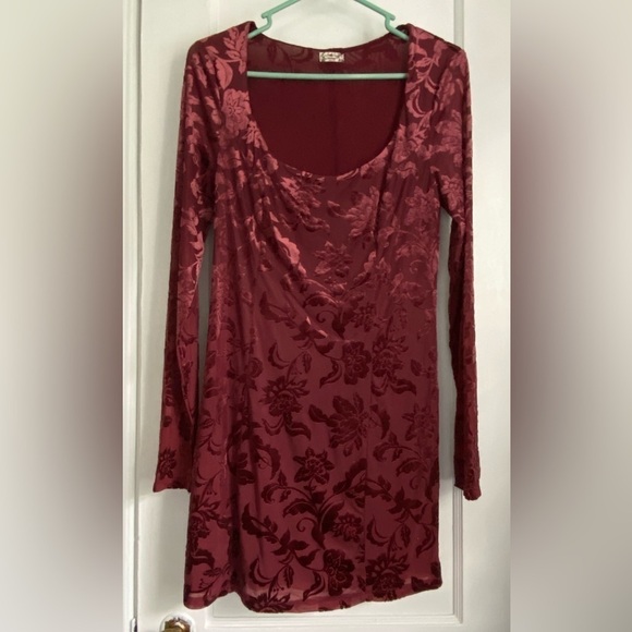 Free People Dresses & Skirts - Free People Lotta Love Velvet Slip Mini Dress Lined small